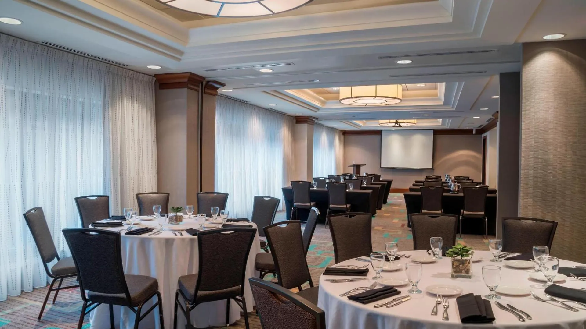 Residence Inn By Marriott Toronto Downtown / Entertainment District Канада