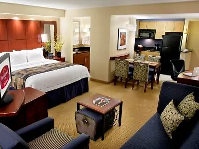 Residence Inn By Marriott Toronto Downtown / Entertainment District 4*,  加拿大